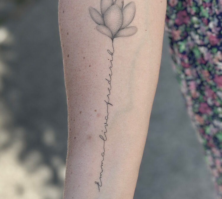 What is a fine line tattoo?